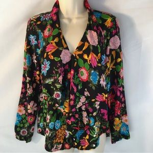 11 1 tylho black floral blouse